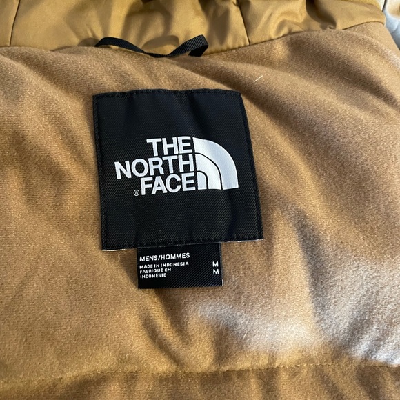 The Northface Mens Jacket - Picture 5 of 6